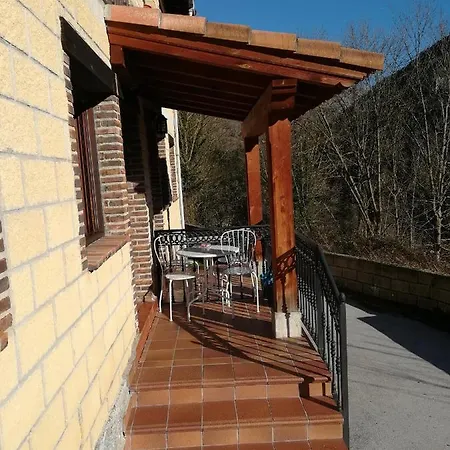 El Ardinal アパート *